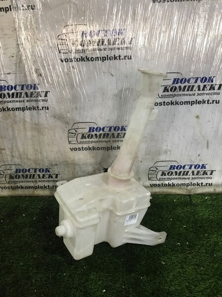 Бачок омывателя Mazda MPV LW3W L3-DE