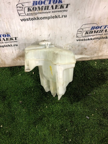 Бачок омывателя Mitsubishi Diamante F36A 6G72