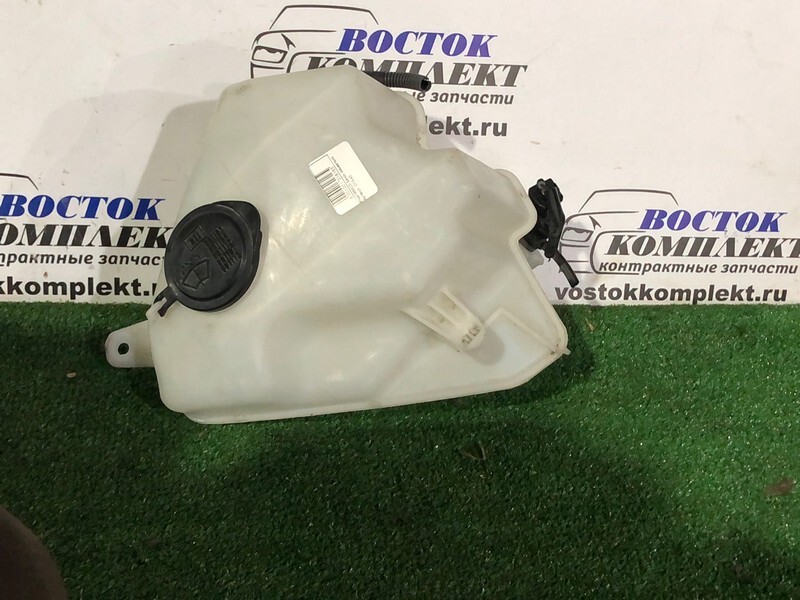 Бачок омывателя Toyota Prius 2004 NHW20 1NZ-FXE