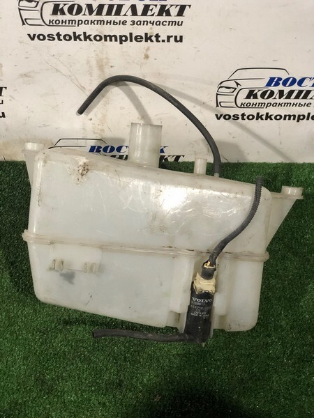 Бачок омывателя Volvo S70  B5244T