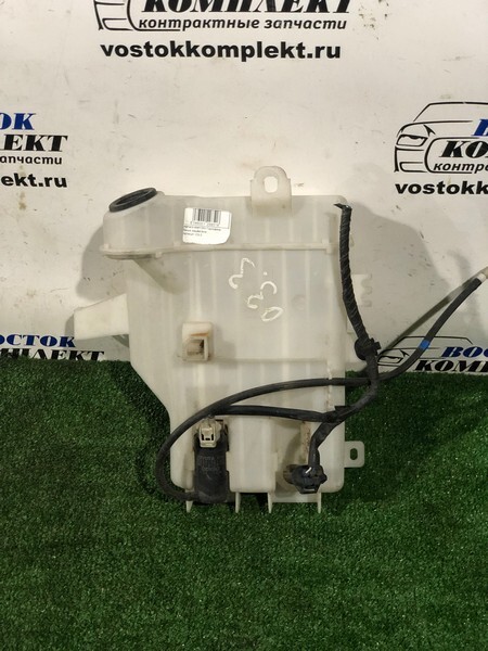 Бачок омывателя Toyota Alphard ANH10W 2AZ-FE