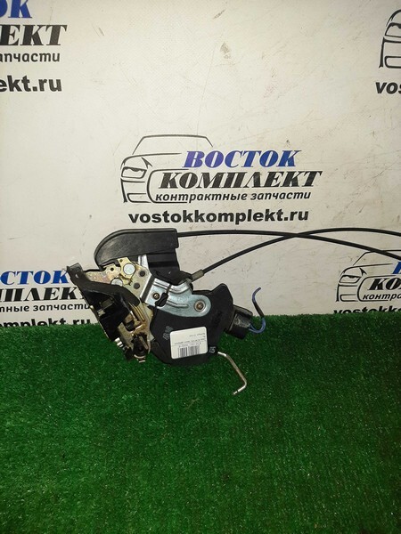 Замок дверной Toyota Gaia 2004 ACM10G 1AZ-FSE зад лев