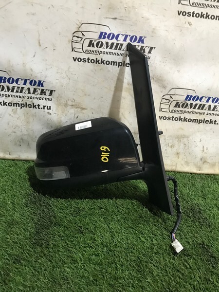 Зеркало боковое Nissan Serena C25 MR20DE прав