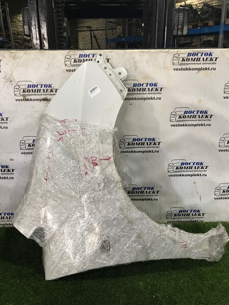 Крыло Toyota Isis ANM10W 1AZ-FSE перед прав