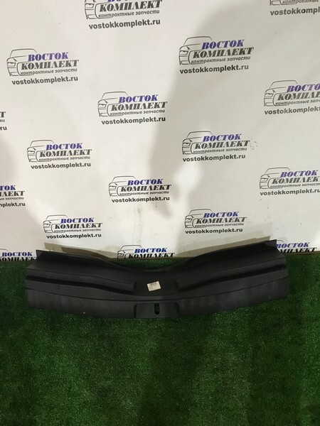 Накладка багажника Toyota Ractis 2012 NSP120 1NR-FE