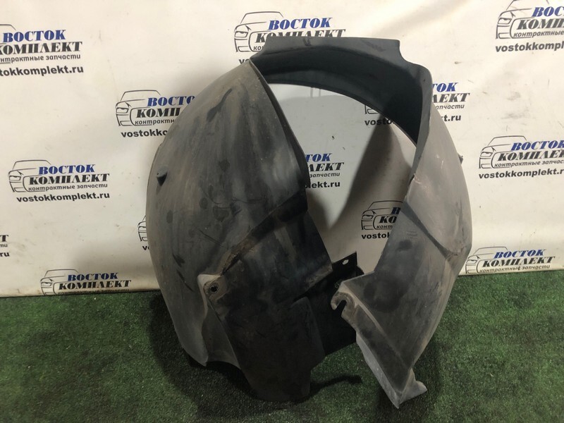 Подкрылок Volvo V70 SW61 B5244 перед лев