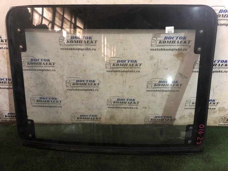 Стекло Toyota Hiace KZH106W 1KZ-TE лев