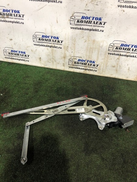 Стеклоподъемник Toyota Ractis SCP100 1SZ-FE перед прав