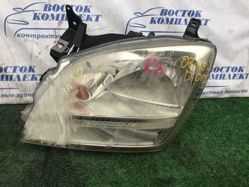 Фара Mitsubishi Dion CR6W 4G94 перед лев