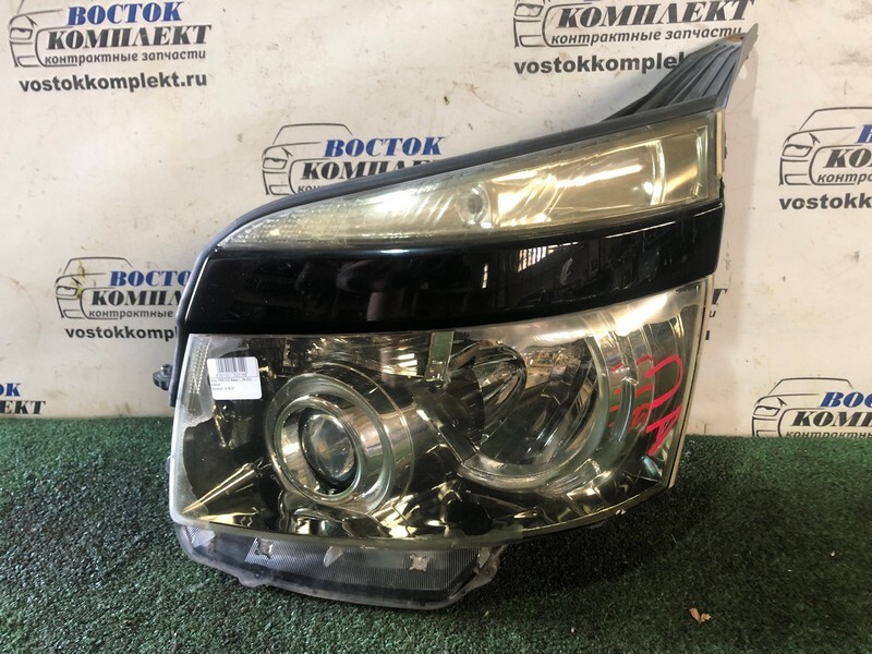 Фара Toyota Voxy 2007 ZRR70G 3ZR-FAE перед лев