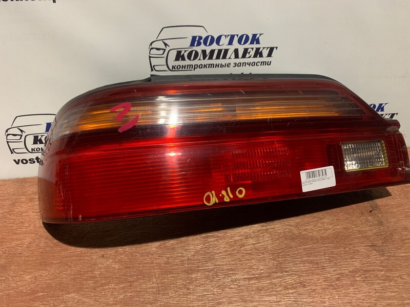 Фонарь стоп-сигнала Mitsubishi Debonair 1999 S26A 6G74 лев