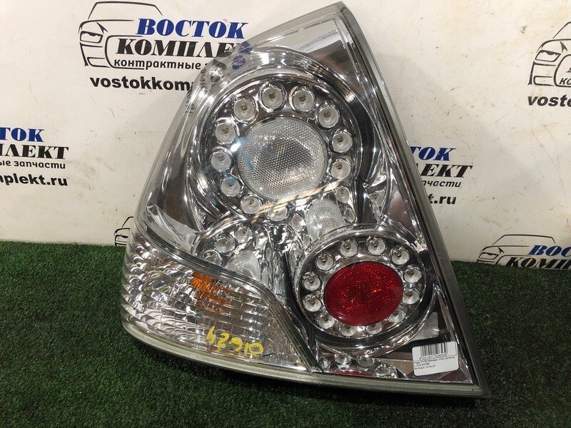 Фонарь стоп-сигнала Nissan Fuga PY50 VQ35DE лев