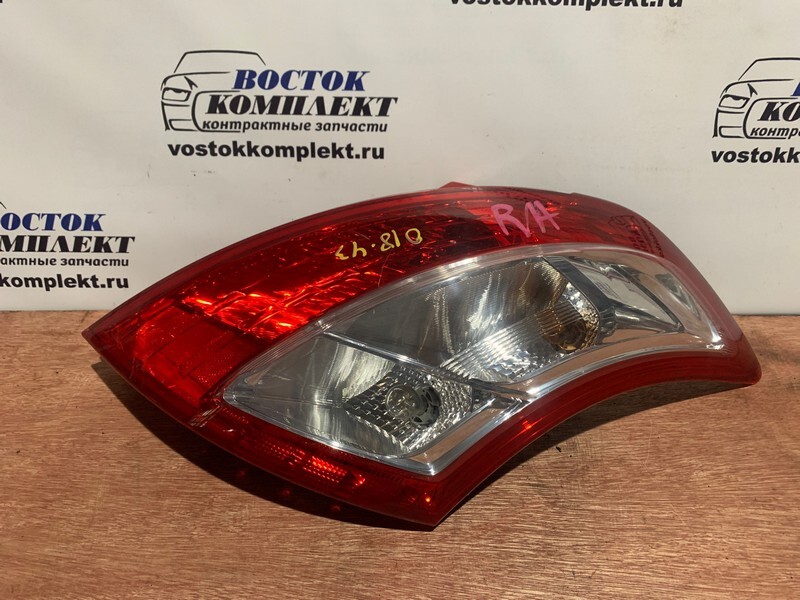 Фонарь стоп-сигнала Suzuki Swift ZC72S K12B прав