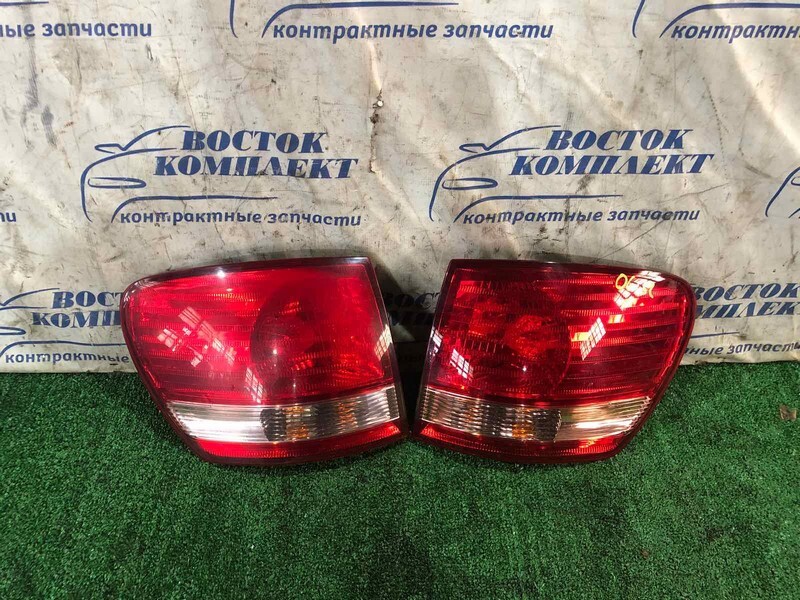 Фонарь стоп-сигнала Toyota Ipsum ACM21W 2AZ-FE лев