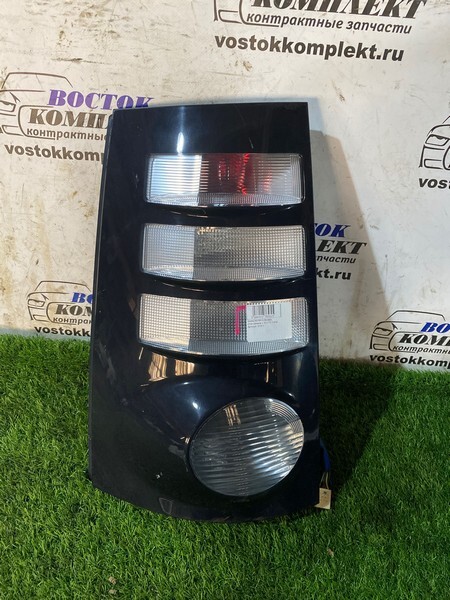 Фонарь стоп-сигнала Toyota Sienta NCP81G 1NZ-FE лев