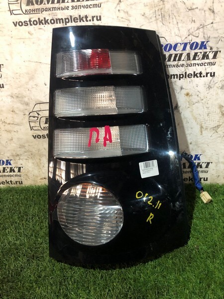 Фонарь стоп-сигнала Toyota Sienta NCP81G 1NZ-FE прав