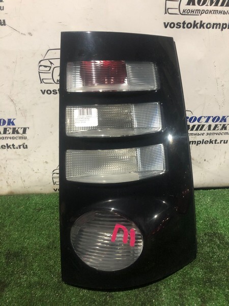 Фонарь стоп-сигнала Toyota Sienta 2006 NCP81G 1NZ-FE прав