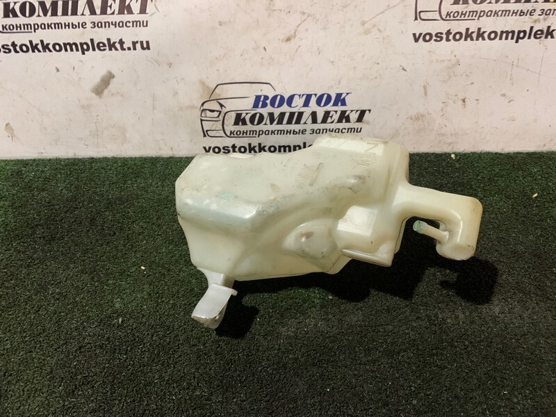 Бачок расширительный Nissan Serena FC26 MR20DD