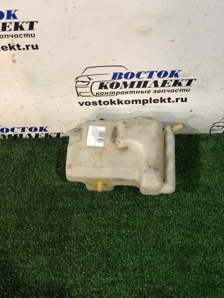 Бачок расширительный Toyota Avensis AZT250 1AZ-FSE