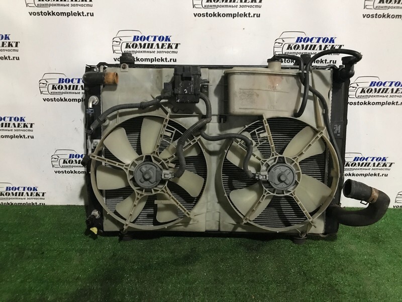 Радиатор двигателя Toyota Alphard ANH10W 2AZ-FE