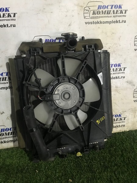 Радиатор двигателя Toyota Passo KGC30 1KR-FE