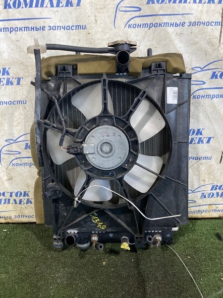 Радиатор двигателя Toyota Passo 2010 KGC30 1KR-FE