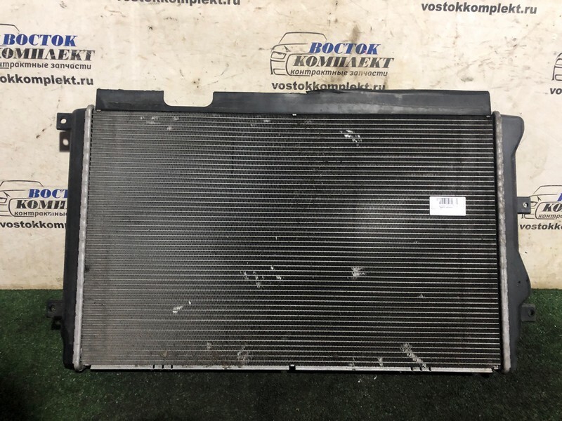 Радиатор двигателя Volkswagen Golf 2012 MK6 CAVD