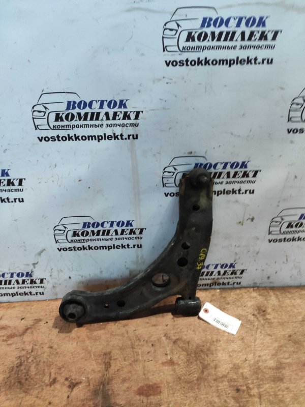 Рычаг подвески Toyota Passo 2011 KGC30 1KR-FE перед лев