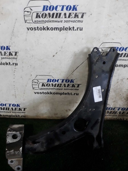 Рычаг подвески Volkswagen Golf 2012 MK6 CAVD перед лев