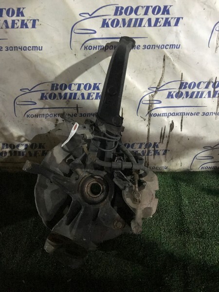 Ступица Mazda Atenza GY3W L3-VE перед лев