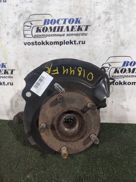 Ступица Nissan Serena 2005 TC24 QR20DE перед прав