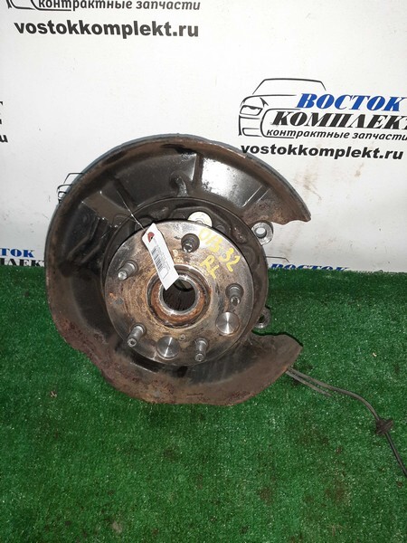 Ступица Toyota Crown 2000 JZS171 1JZ-GE зад лев