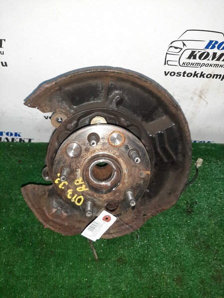 Ступица Toyota Crown 2000 JZS171 1JZ-GE зад прав