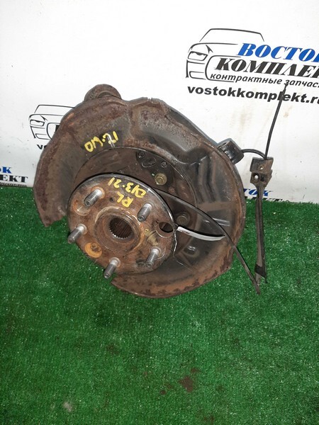 Ступица Toyota Crown 2002 JZS173 1JZ-GE зад лев