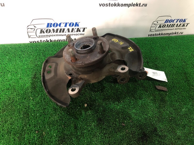 Ступица Toyota Porte 2013 NCP145 1NZ-FE перед прав