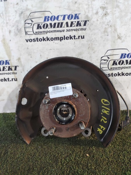 Ступица Toyota Sienta NCP81G 1NZ-FE перед прав