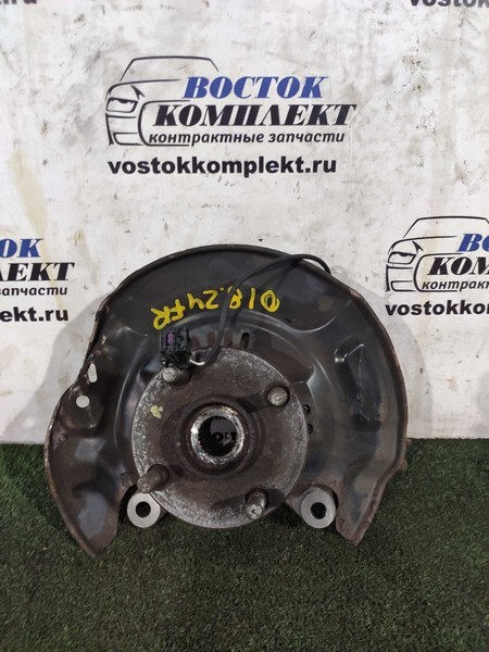 Ступица Toyota Vitz KSP130 1KR-FE перед прав