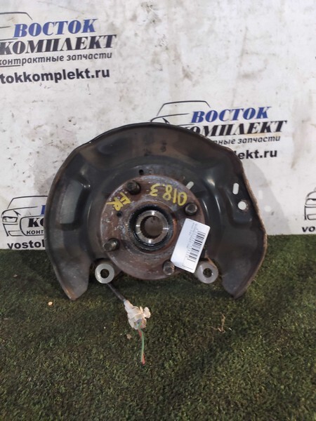 Ступица Toyota Vitz KSP90 1KR-FE перед лев