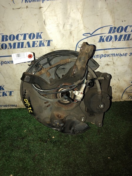 Ступица Toyota Vitz NCP95 2NZ-FE перед лев