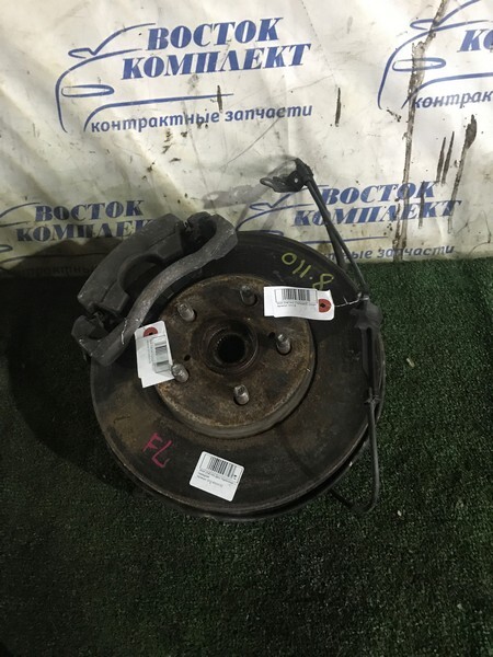 Ступица Toyota Wish ZNE14G 1ZZ-FE перед лев