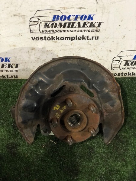 Ступица Toyota Wish 2003 ZNE14G 1ZZ-FE перед лев