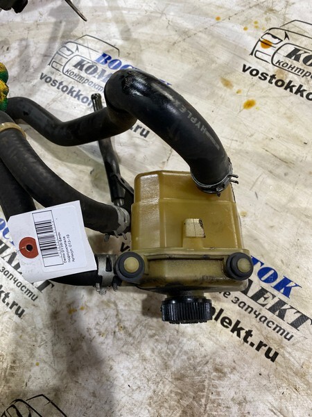 Бачок гидроусилителя Mazda Demio 2003 DY3W ZJ-VE