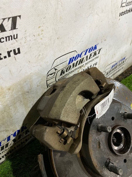 Суппорт Toyota Vitz NCP91 1NZ-FE перед прав