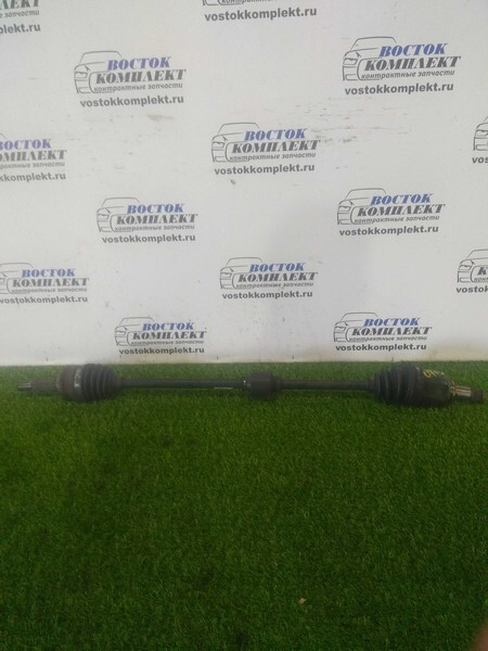 Привод Mitsubishi Colt Plus Z23W 4A91 перед прав