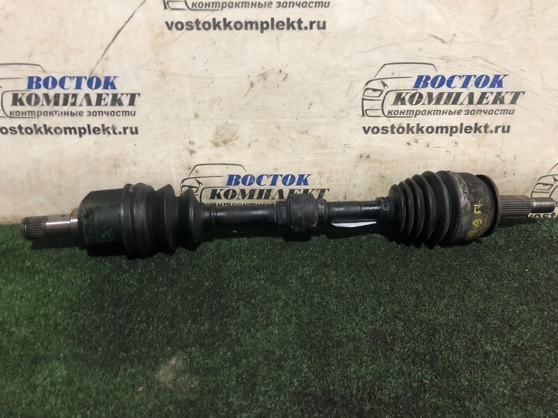 Привод Mitsubishi Grandis 2003 NA4W 4G69 перед лев