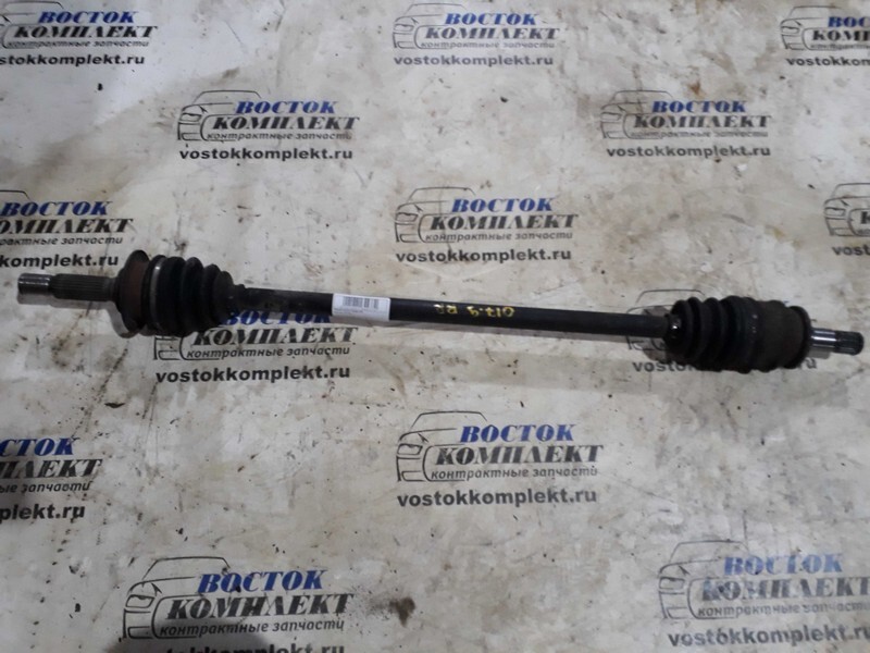 Привод Mitsubishi Grandis 2003 NA4W 4G69 зад прав