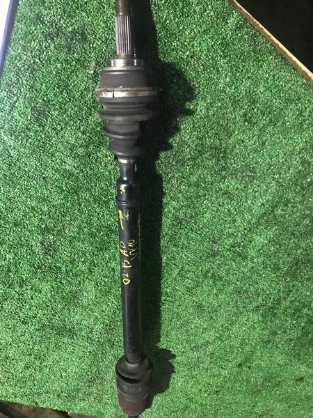 Привод Nissan AD VY10 GA13DE перед прав