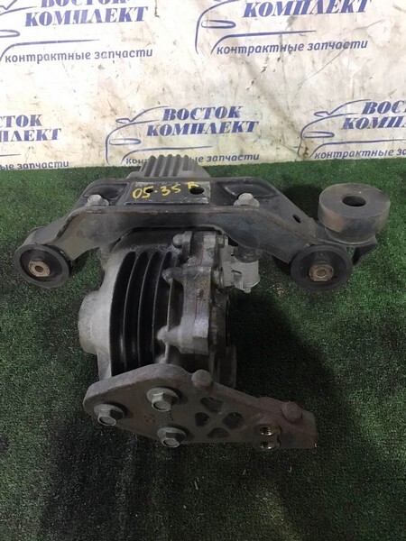 Редуктор Toyota Avensis AZT250 1AZ-FSE зад