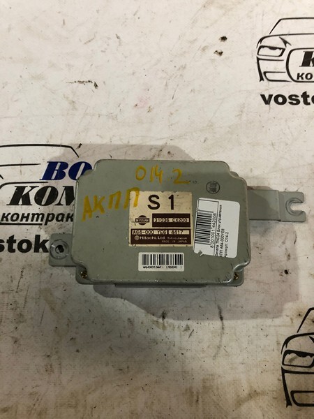 Блок управления КПП Nissan Serena 2004 TNC24 QR20DE