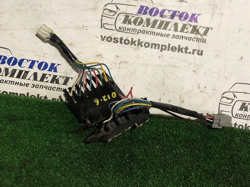 Концевой выключатель Toyota Estima ACR30W 2AZ-FE лев